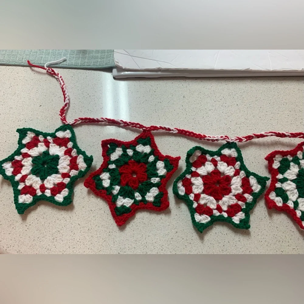 Christmas Holiday Star Garland New Handmade Crochet Seven Stars